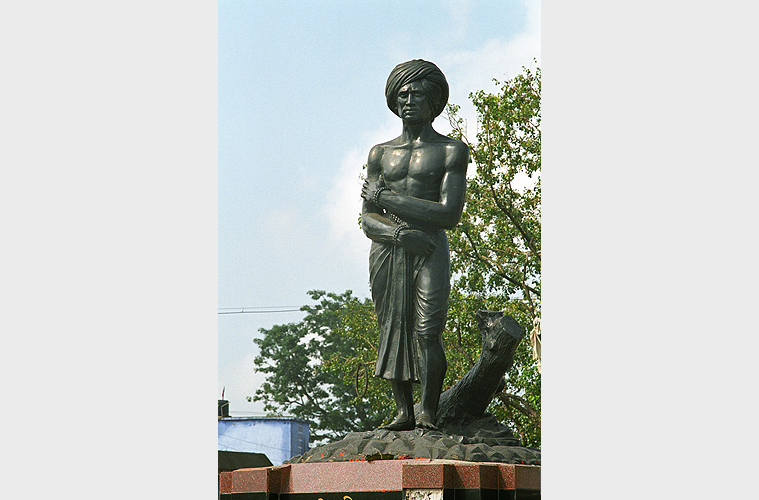  Statue des Freiheitskmpfers Birsa Munda in Ranchi, Jharkhand