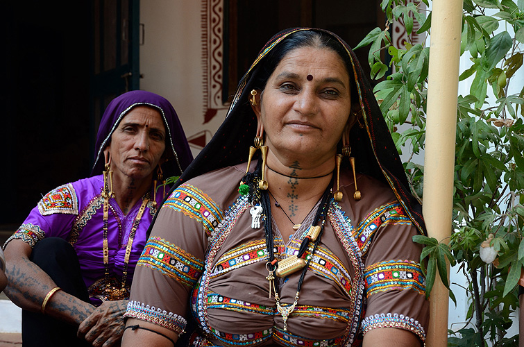 Buerinnen im Wstengebiet von Kuchh, Gujarat