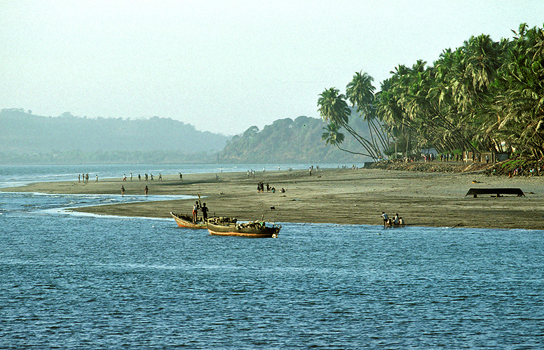 Küstenlandschaft südlich von Mumbai	- Goa 02