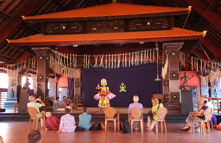 Tanzaufführung an der Kunstakademie Kerala Kalamandalam