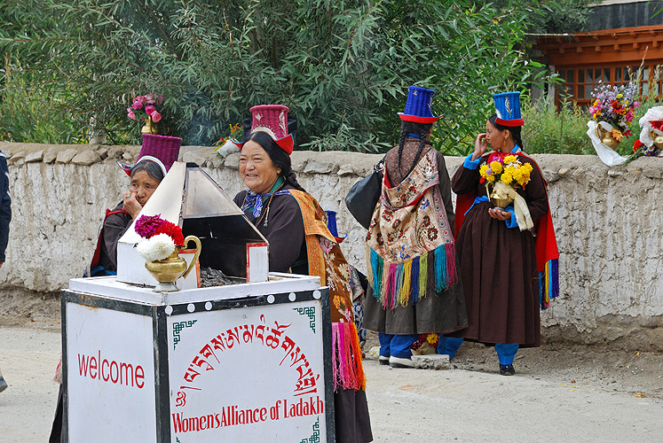 Mitglieder der Frauen-Allianz von Ladakh in Leh