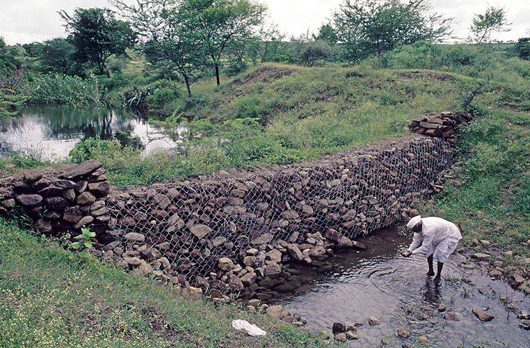 Kleinräumige Feldbewässerung in Maharashtra