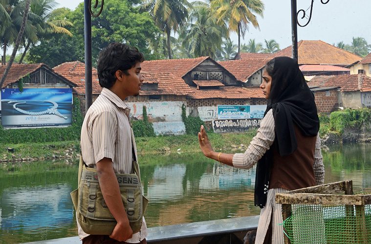 Abstand halten! Muslimische Jugendliche in Kerala