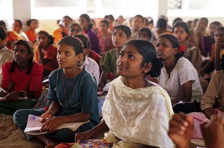 Schulunterricht auf dem Lande, Andhra Pradesh 