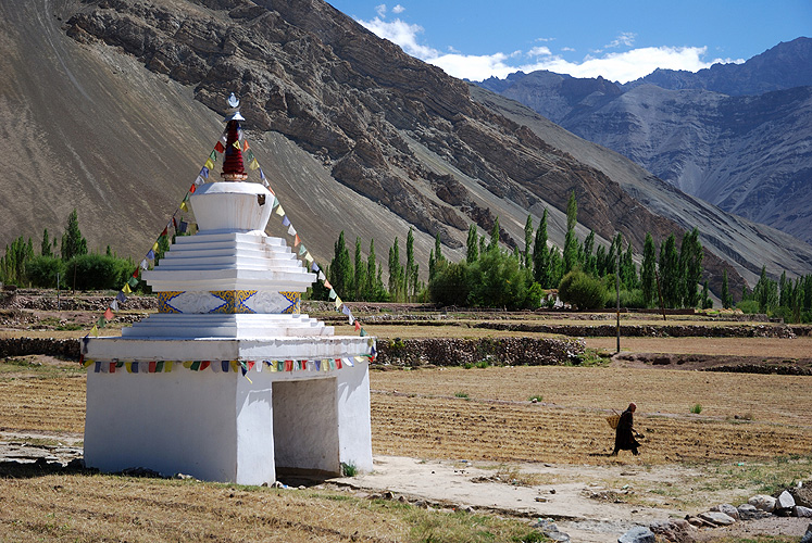 Chorten, ein kleiner Tempel im Tal des Indus, Ladakh