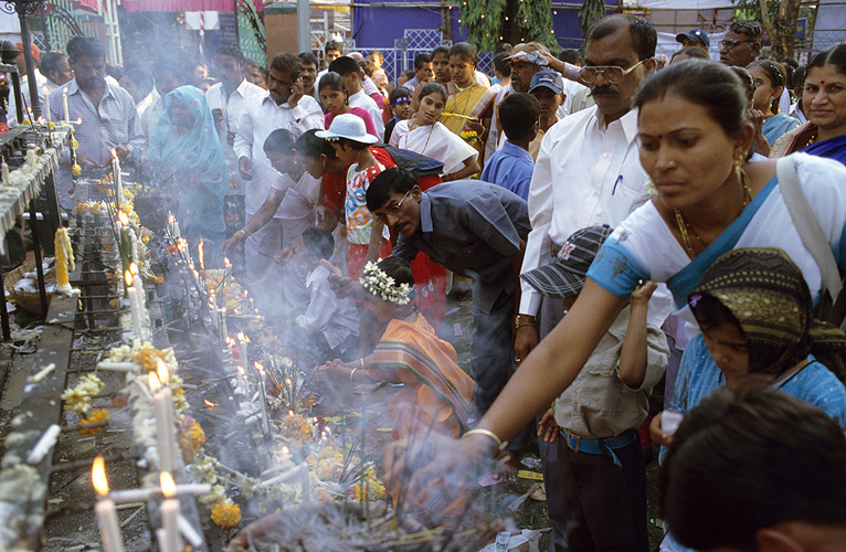 Dalits beten zum Buddha in Pune, Maharashtra