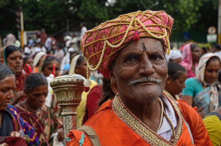 Pilger im traditionellen Gewand - Pandharpur Yatra 21