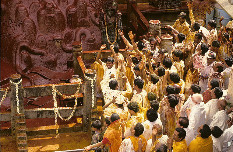 Jain-Fest Mahamasthak Abhisheka in Sravanabelgola, Karnataka