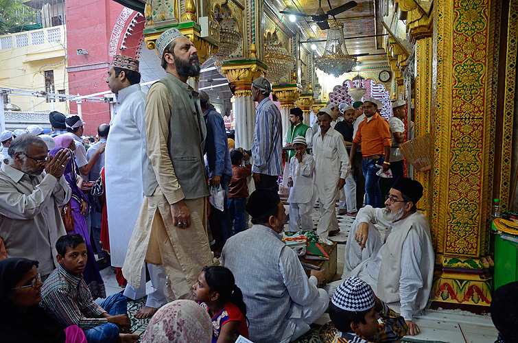 Männer im Dargah des Nizamuddin, Delhi - Muslime 18